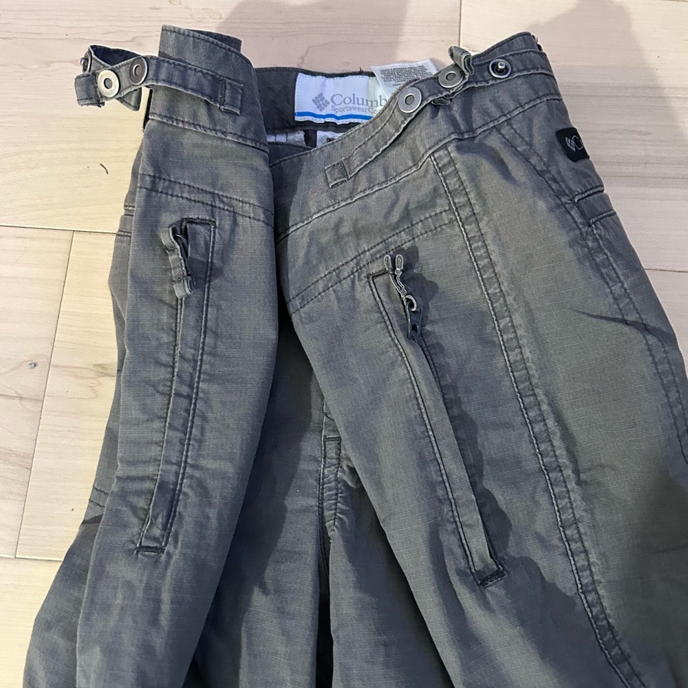 Columbia Gray Adjustable Waist Capris Size 10 - Picture 10 of 16
